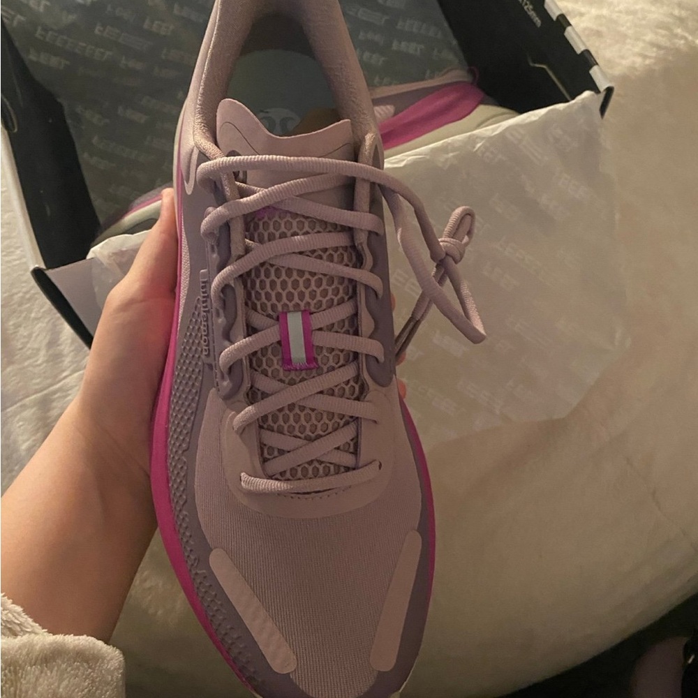Lululemon blissfeel running shoe
